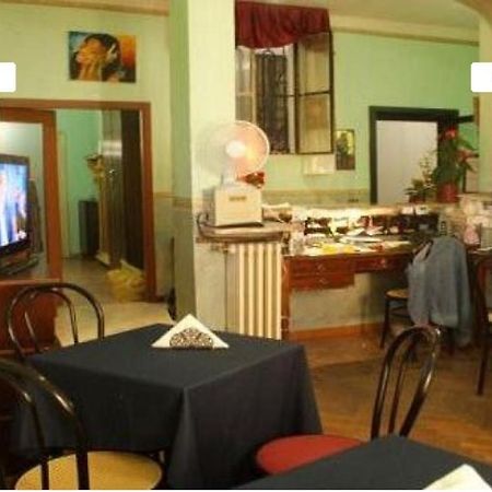 Hotel Medea ミラノ エクステリア 写真